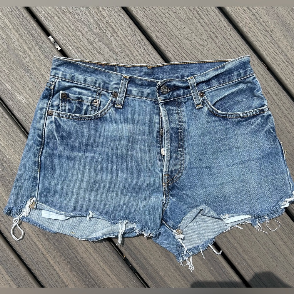 Levi's 501 Button Fly Distressed Women's Shorts